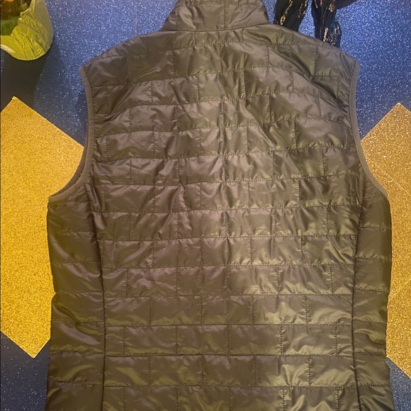 PATAGONIA BRANDED WINTER GREY SLIM BRICK QUILTED VEST Jacket CLASSIC RA… - Picture 14 of 14